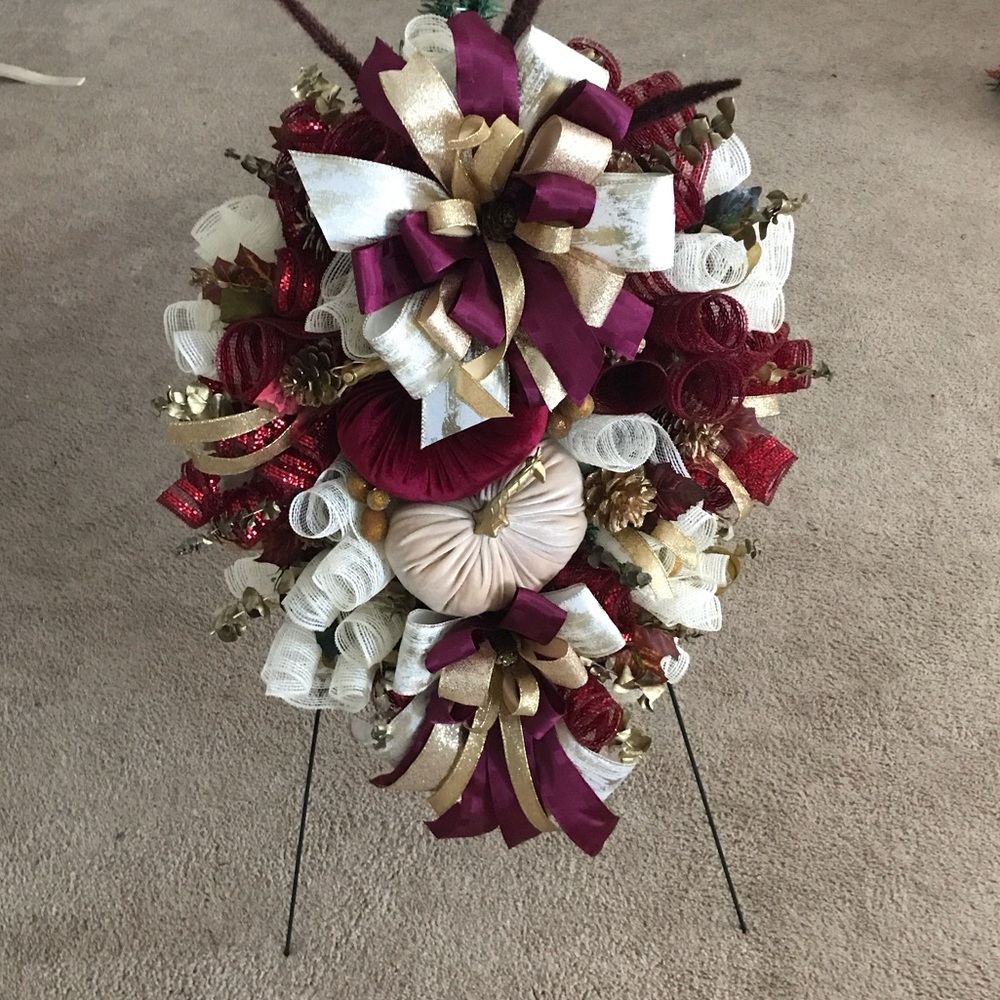 Elegant Holiday Wreath with Burgundy and Gold Accents